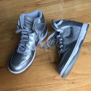 SPARKLE NIKES